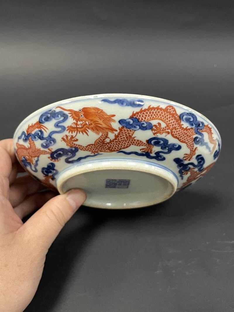 清嘉庆 青花矾红九龙图大印盒 - 图15