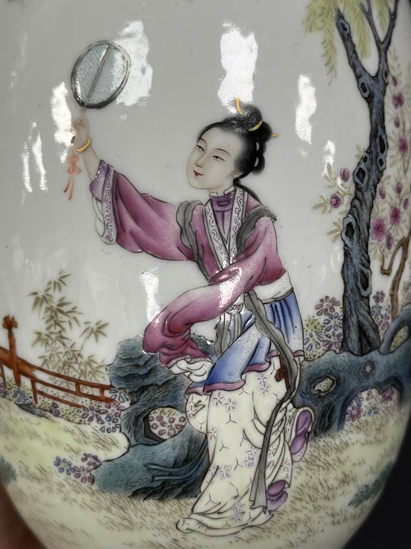 民国 仿珐琅彩仕女诗文瓶一对 - 图16