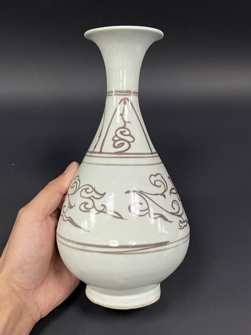 元 釉里红缠枝莲纹玉壶春瓶 - 图12