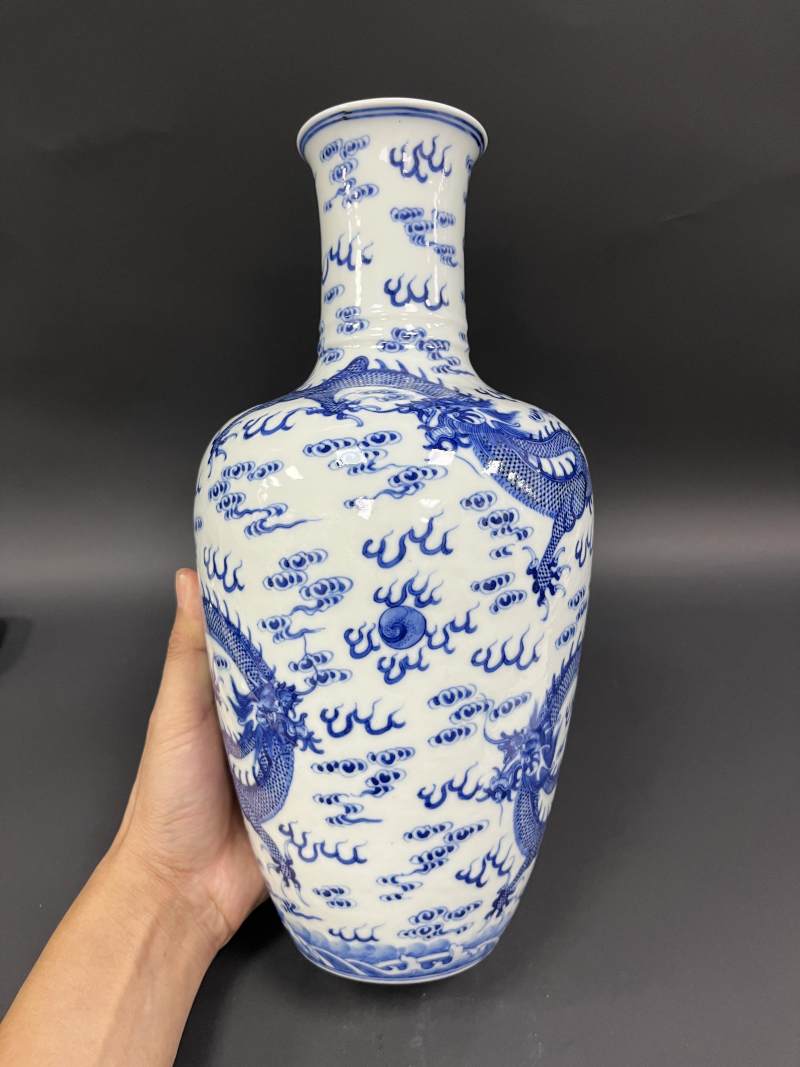 清晚期 青花云龙纹大莱菔瓶 - 图4