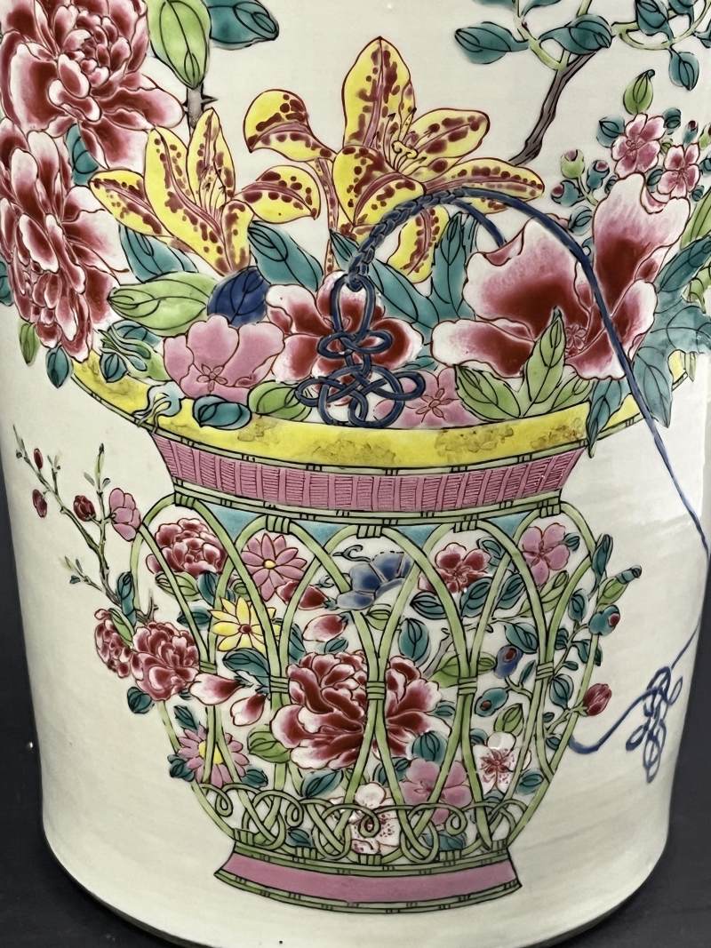 清雍正 粉彩篮花图棒槌瓶 - 图16