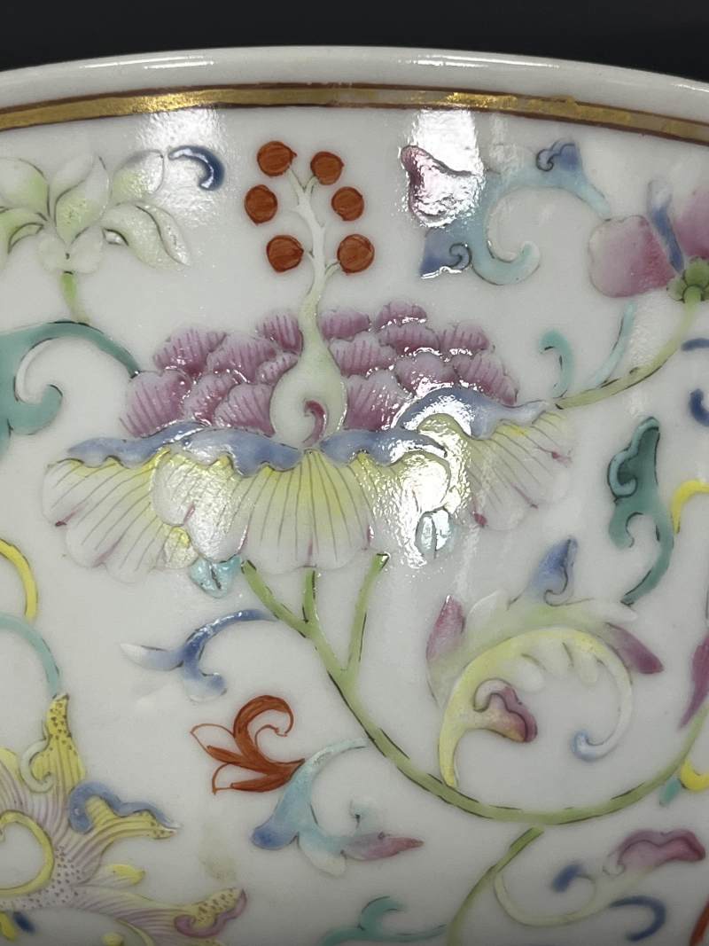 清道光 粉彩穿花夔凤纹大碗 - 图16