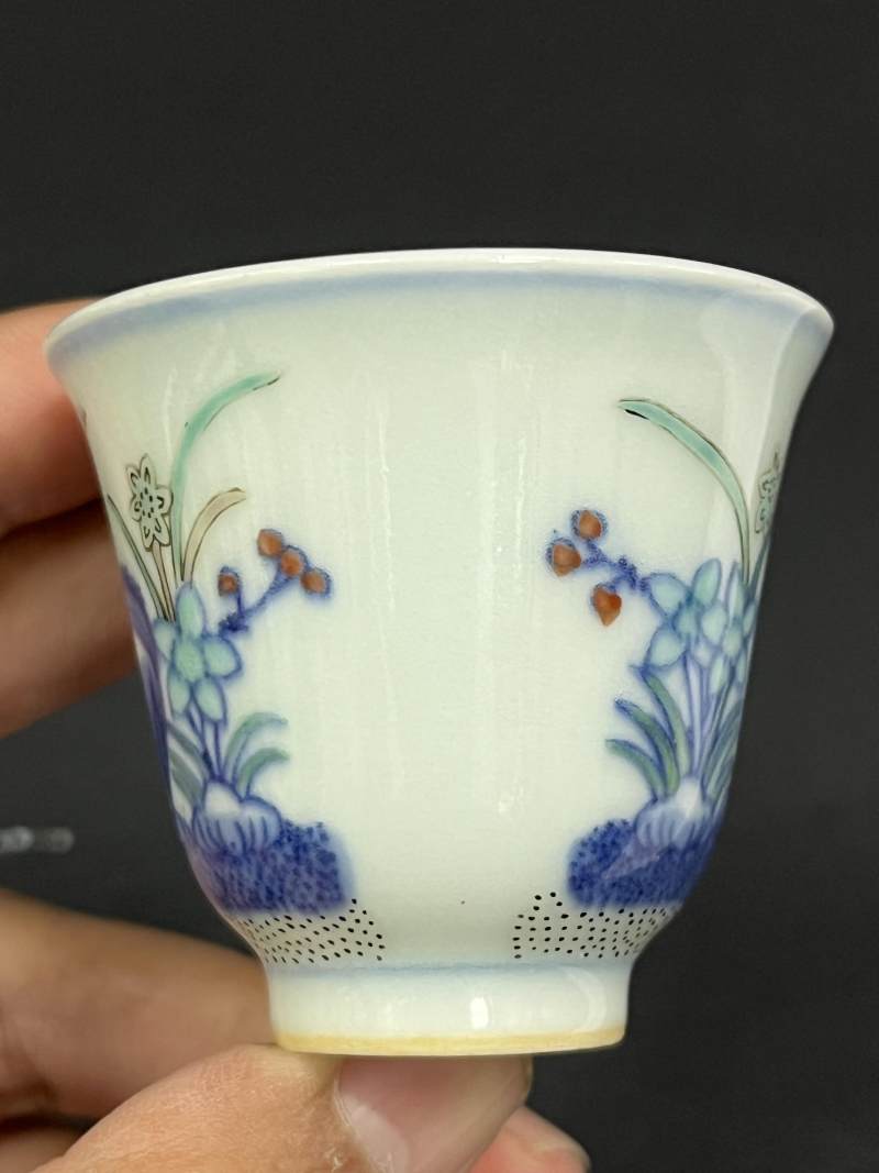 清晚期 斗彩洞石水仙纹杯 - 图5