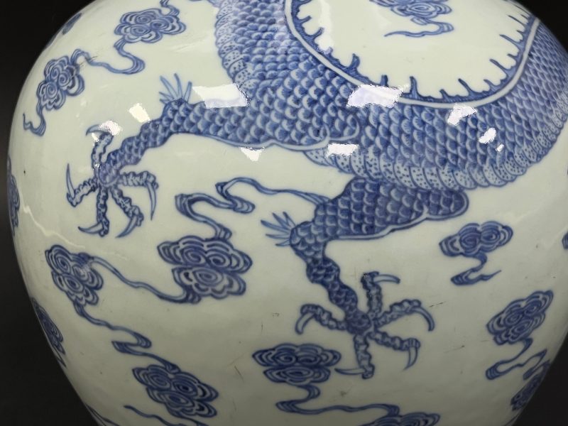 清雍正-乾隆 青花云龙纹小天球瓶 - 图12