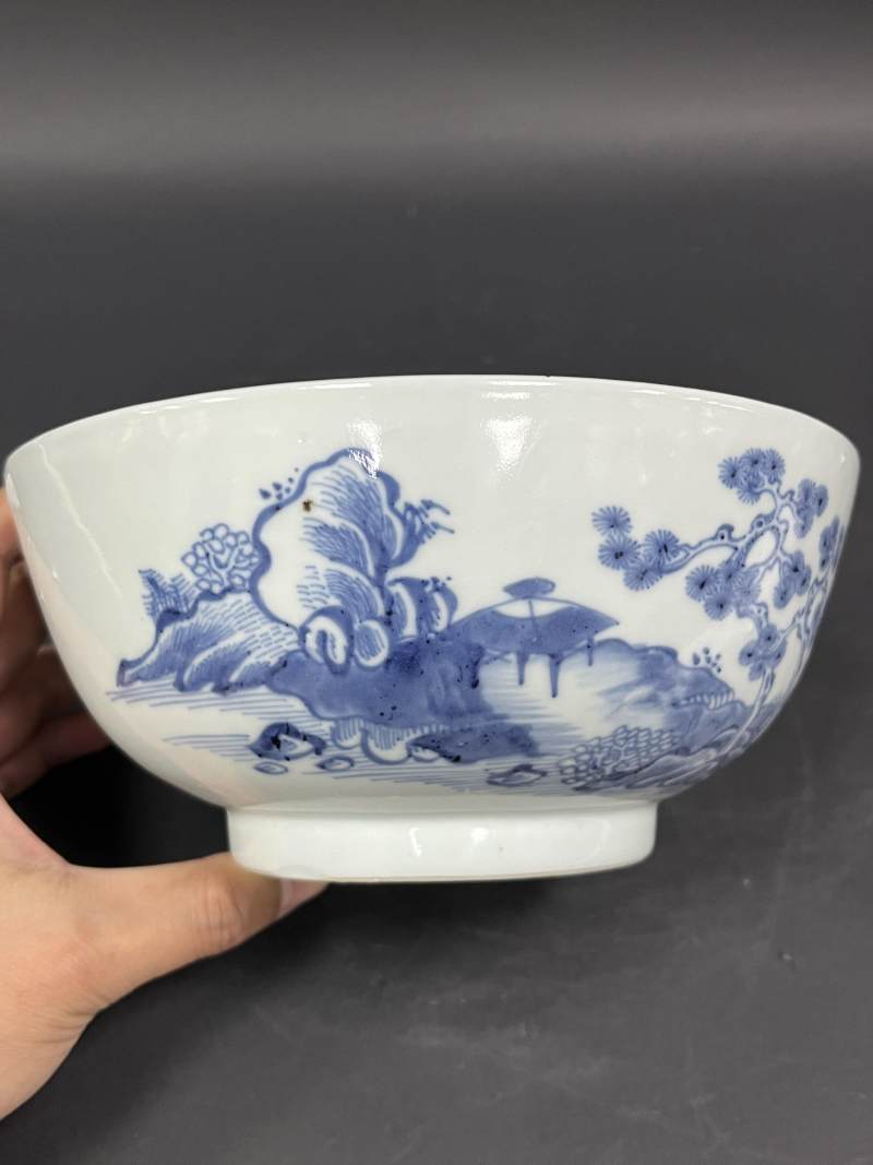 清雍正 青花山水人物纹大碗一对 - 图2
