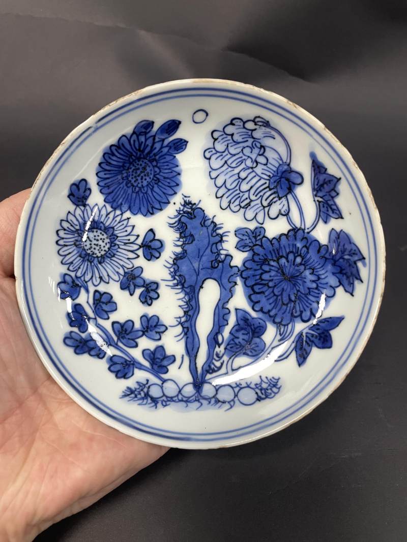 明末清初 青花花卉纹盘一对 - 图3