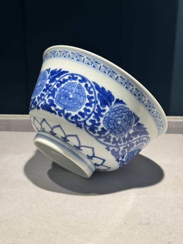 清道光 青花缠枝牡丹纹宫碗一对 - 图59