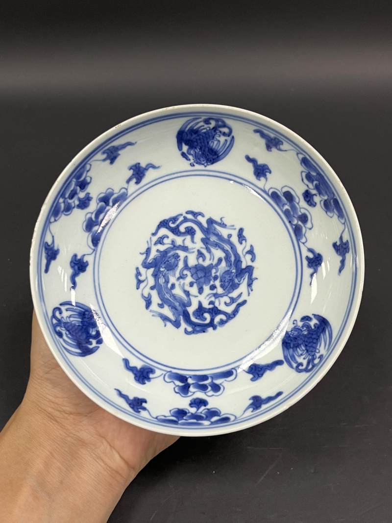 清雍正 青花团龙团凤纹盘一对 - 图3
