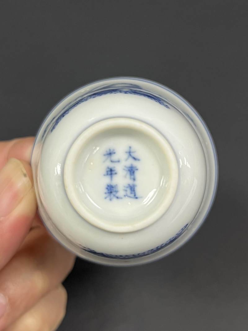 清晚期 青花洞石水仙图杯一对 - 图12