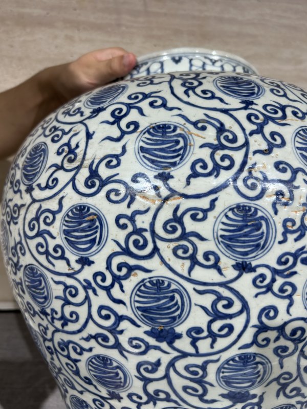 明万历 青花团寿纹大罐 - 图5