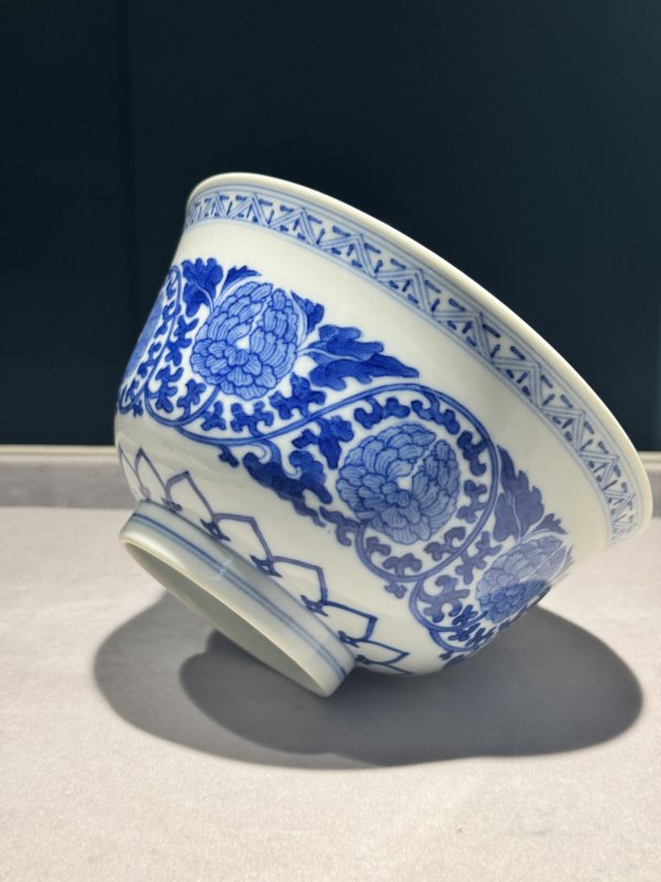 清道光 青花缠枝牡丹纹宫碗一对 - 图60