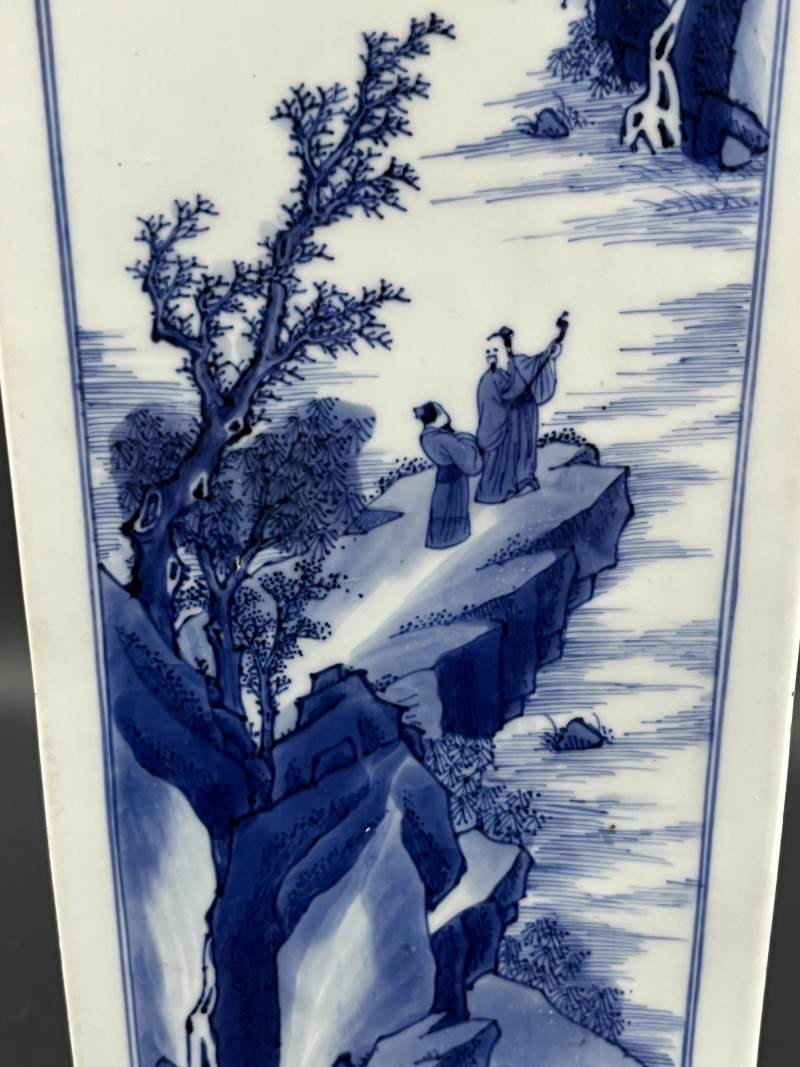 清康熙 青花山水人物纹天圆地方瓶 - 图16