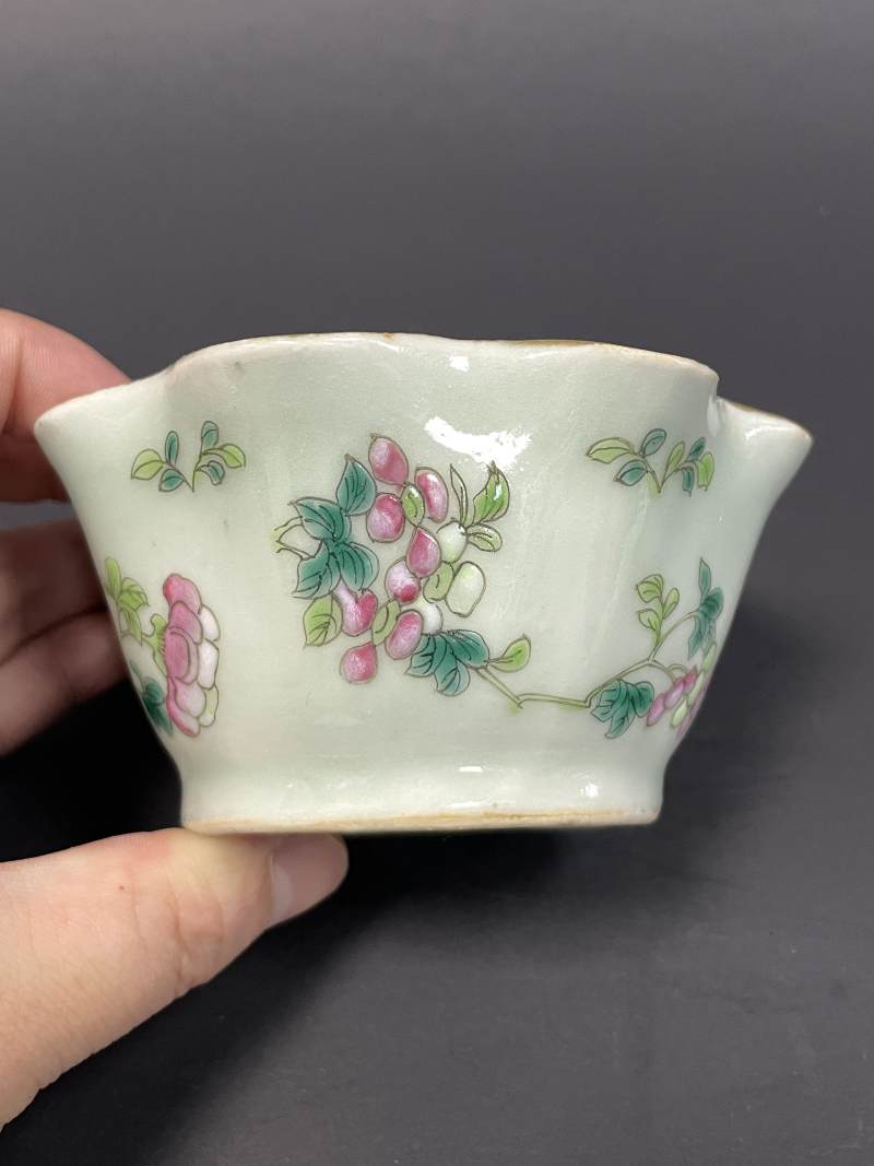 清光绪 青釉粉彩折枝花卉纹花口杯一对 - 图13