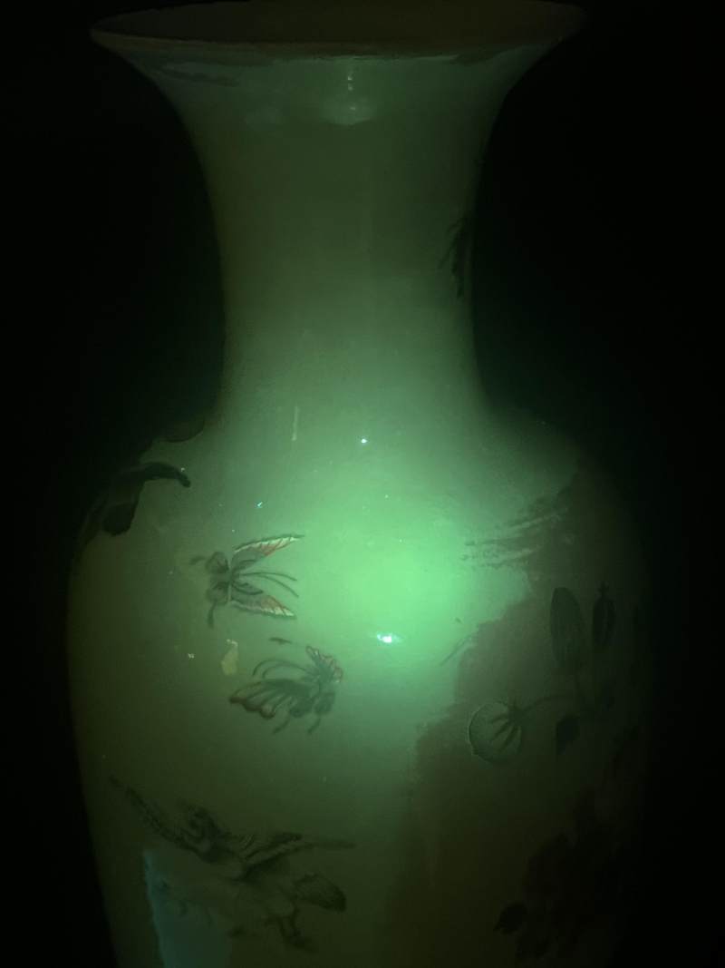 清晚期 粉彩花鸟纹大瓶 - 图23
