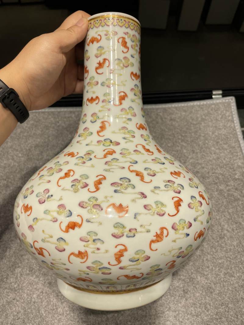 清光绪 粉彩洪福齐天图荸荠瓶 - 图4