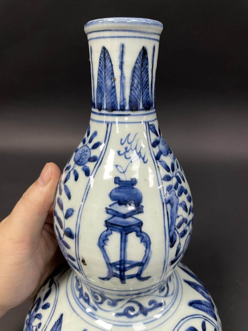 明晚期 青花博古花卉纹葫芦瓶 - 图9