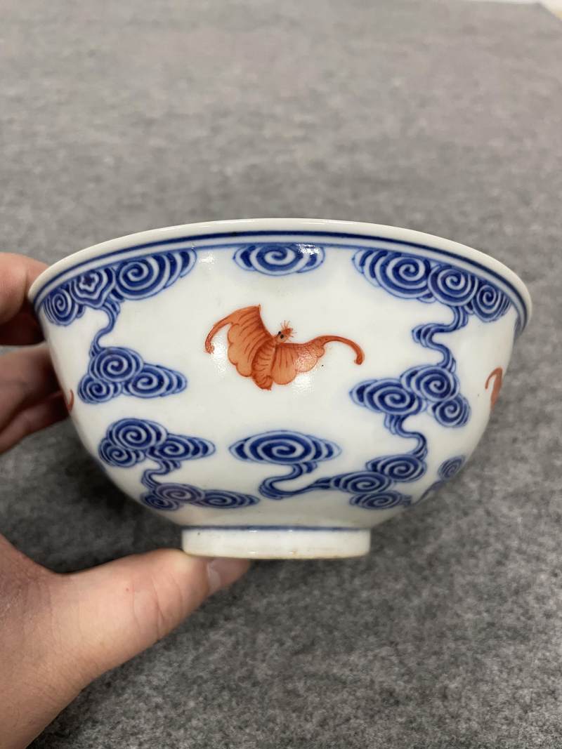 清光绪 青花矾红洪福齐天图杯、碗、盖碗、盘、匙八十三只 - 图13