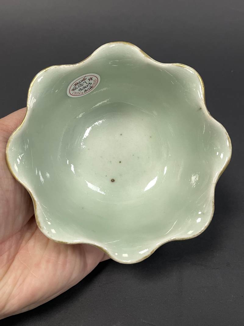 清光绪 青釉粉彩折枝花卉纹花口杯一对 - 图18