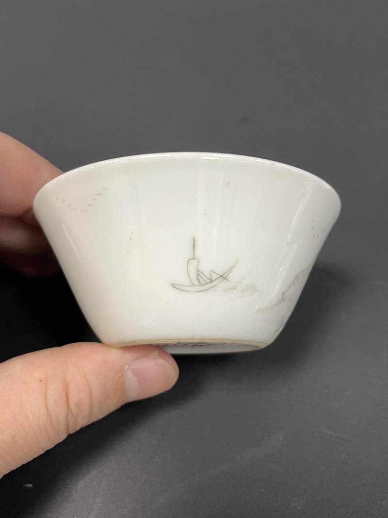 清乾隆 粉彩山水纹马蹄套杯六只 - 图32