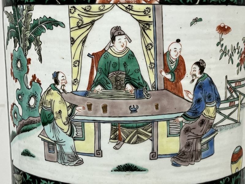 清晚期 五彩缠枝莲开光刀马人物纹大棒槌瓶 - 图8