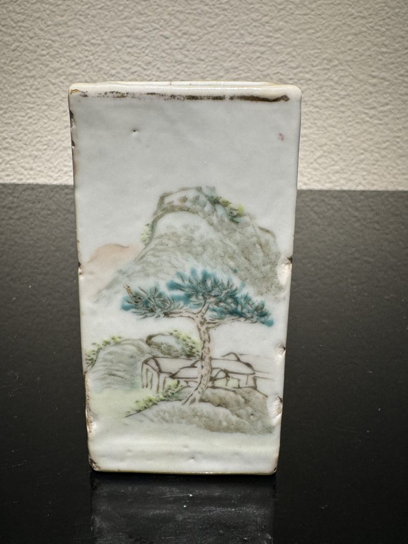 清光绪 浅绛彩山水花鸟四方小笔筒