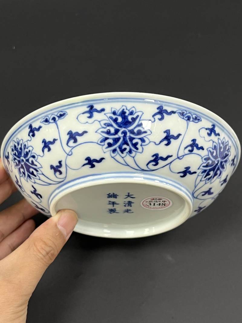 清光绪 青花缠枝莲纹盘 - 图4