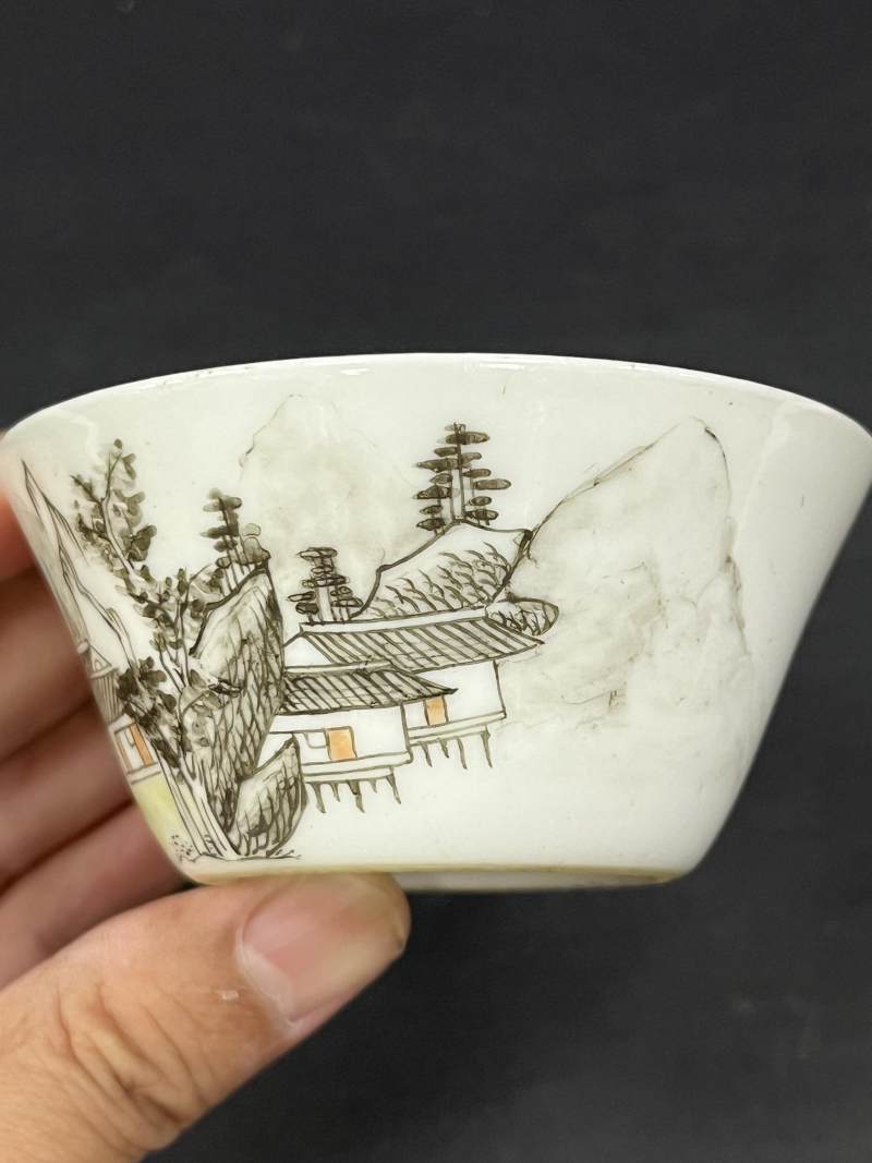 清乾隆 粉彩山水人物纹马蹄套杯十只 - 图24