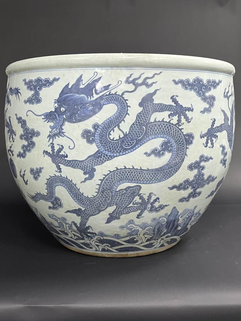 清乾隆 青花云龙纹大缸 - 图4