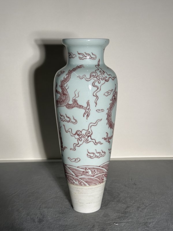 清中期 釉里红龙纹柳叶瓶 - 图3