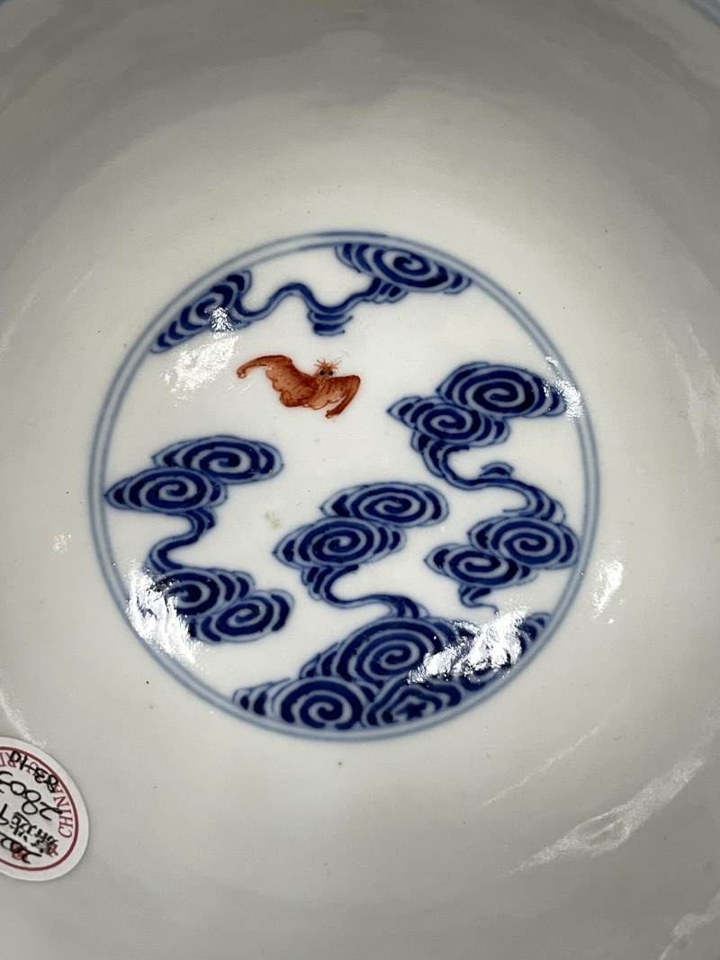 清光绪 青花矾红洪福齐天图杯、碗、盖碗、盘、匙八十三只 - 图17