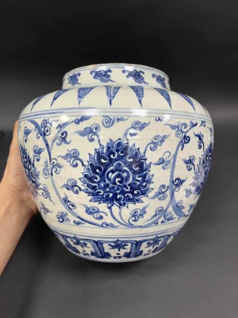 明中期 青花缠枝莲纹罐 - 图3