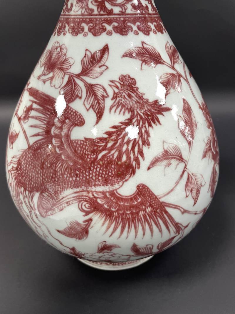 清雍正 釉里红穿花凤纹大玉壶春瓶 - 图8