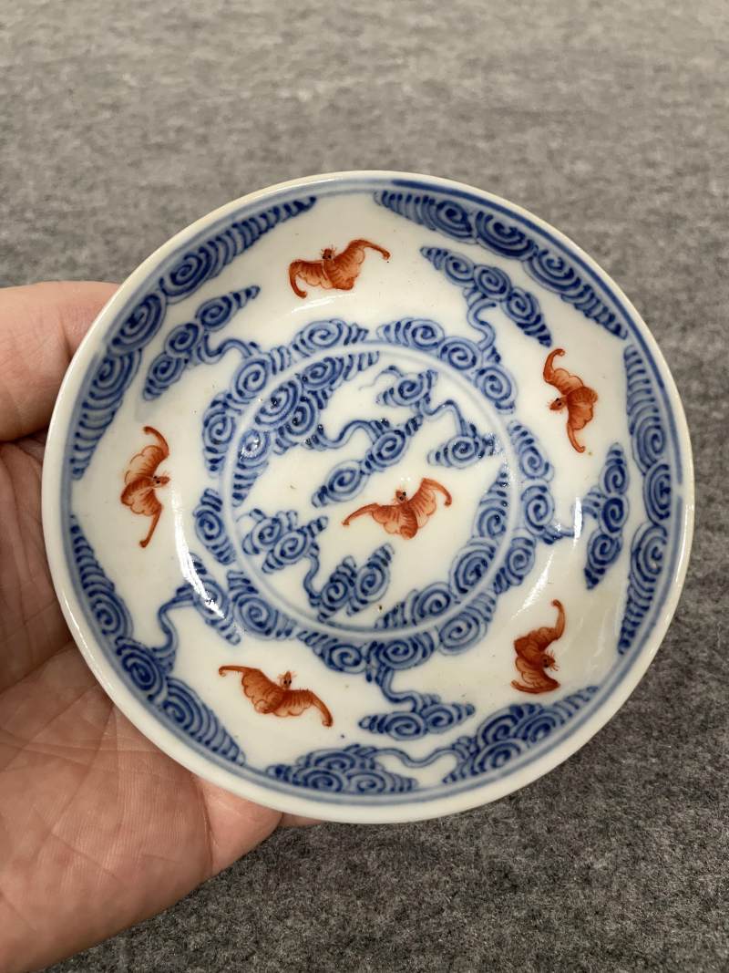 清光绪 青花矾红洪福齐天图杯、碗、盖碗、盘、匙八十三只 - 图161