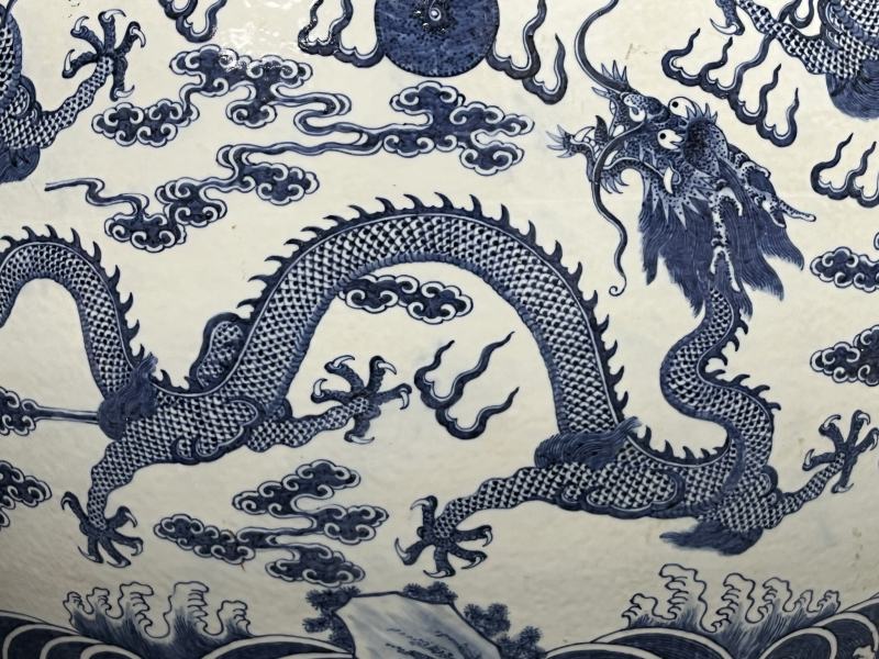 清道光 青花九龙闹海图大缸 - 图9