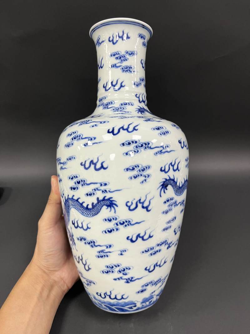 清晚期 青花云龙纹大莱菔瓶 - 图5