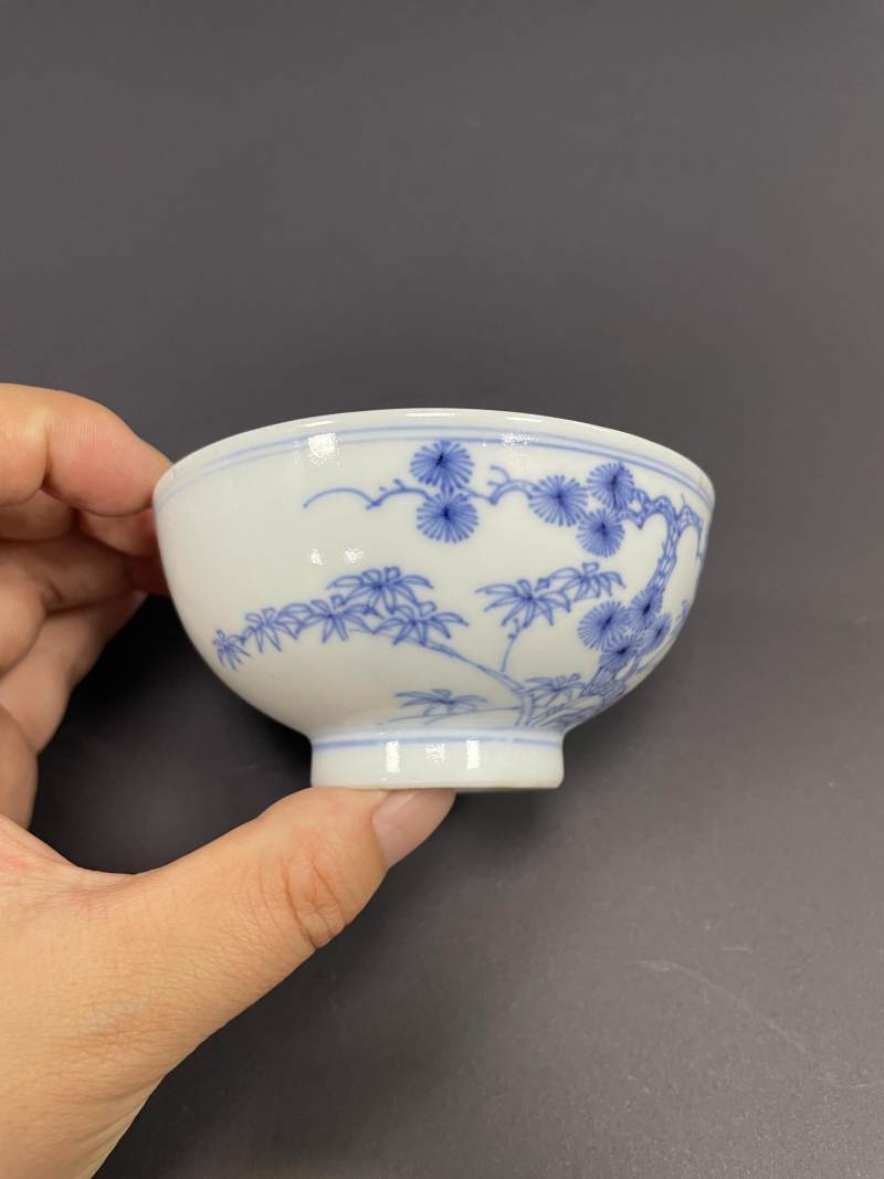 清雍正 青花岁寒三友图小碗 - 图2