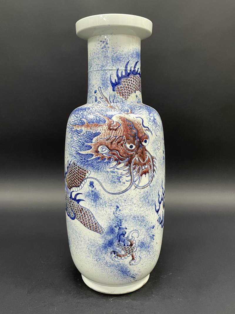 清中期 青花釉里红云龙纹棒槌瓶 - 图2