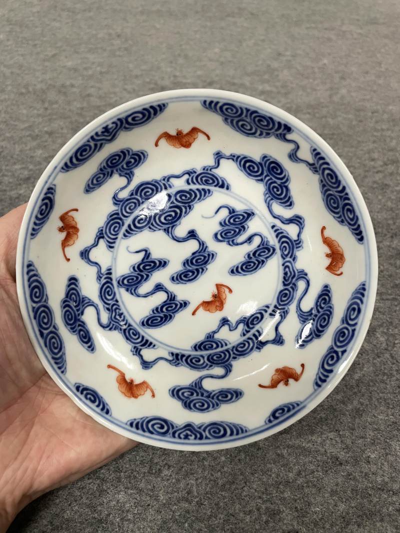 清光绪 青花矾红洪福齐天图杯、碗、盖碗、盘、匙八十三只 - 图145