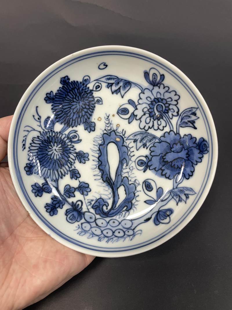 明末清初 青花花卉纹盘一对 - 图12