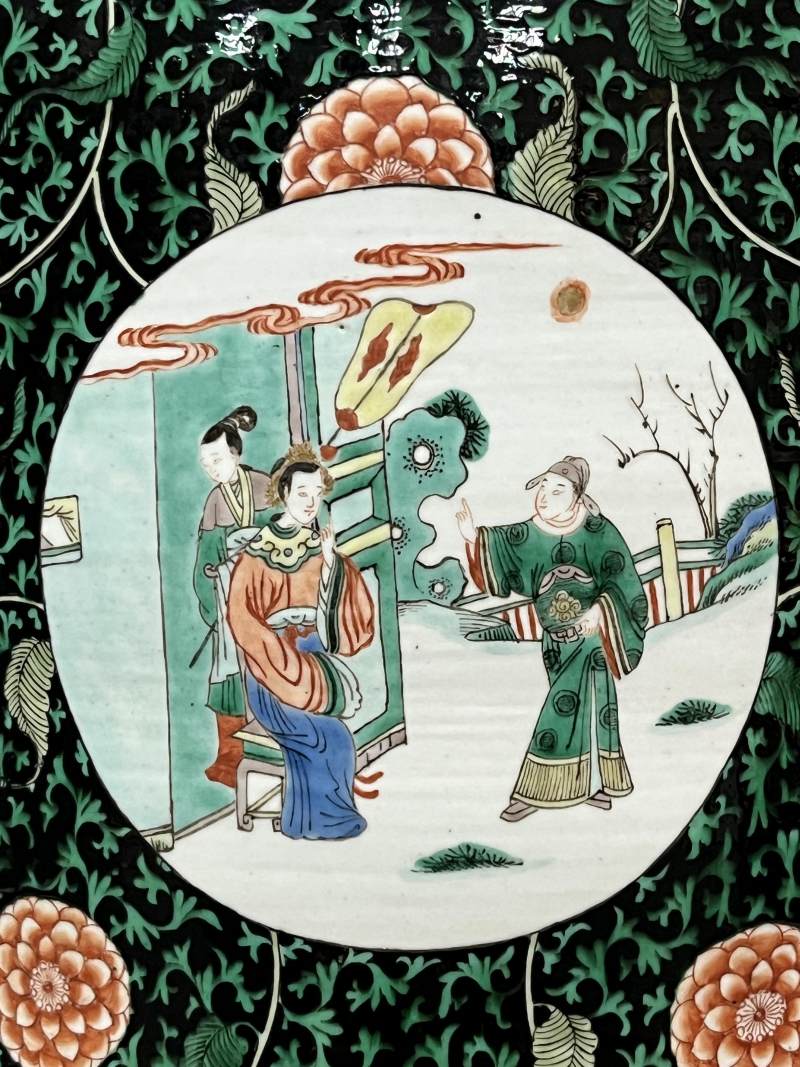 清晚期 五彩缠枝莲开光刀马人物纹大棒槌瓶 - 图12