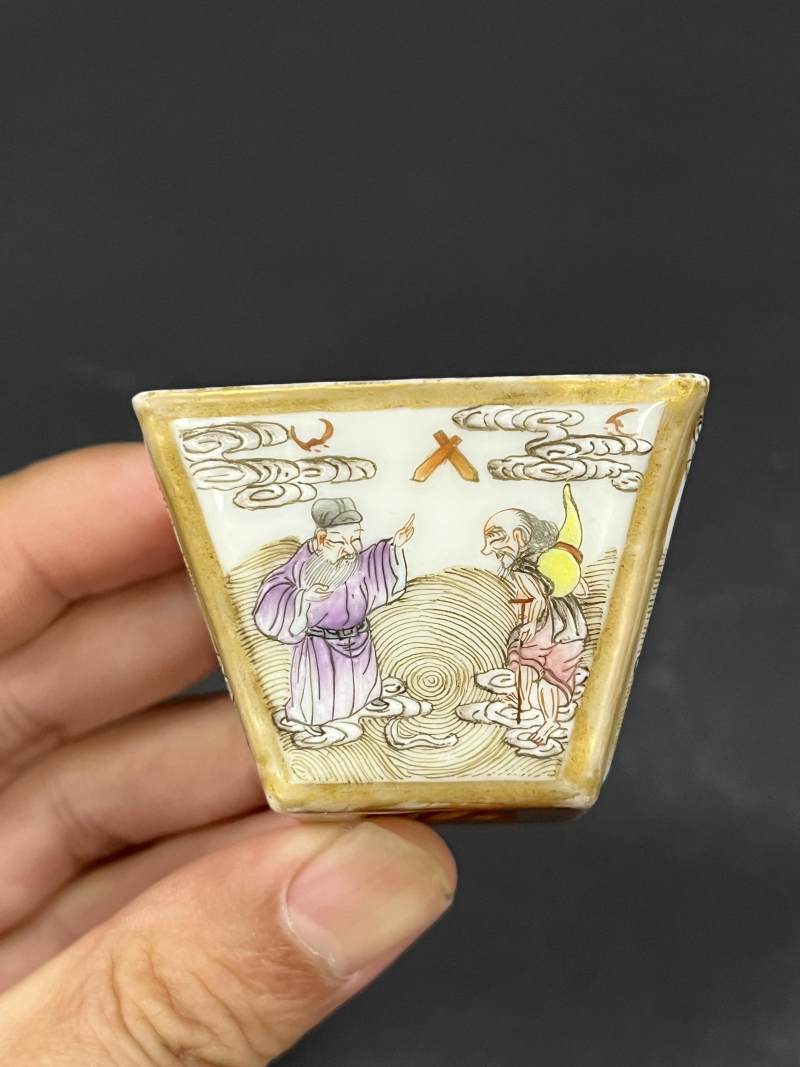 清中期 粉彩八仙过海图斗方杯四只 - 图4