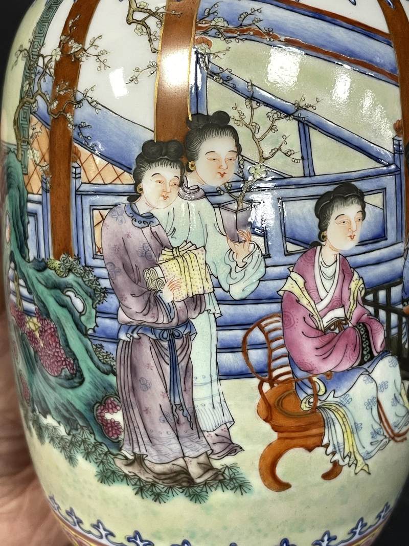 民国 仿珐琅彩教子图瓶 - 图12