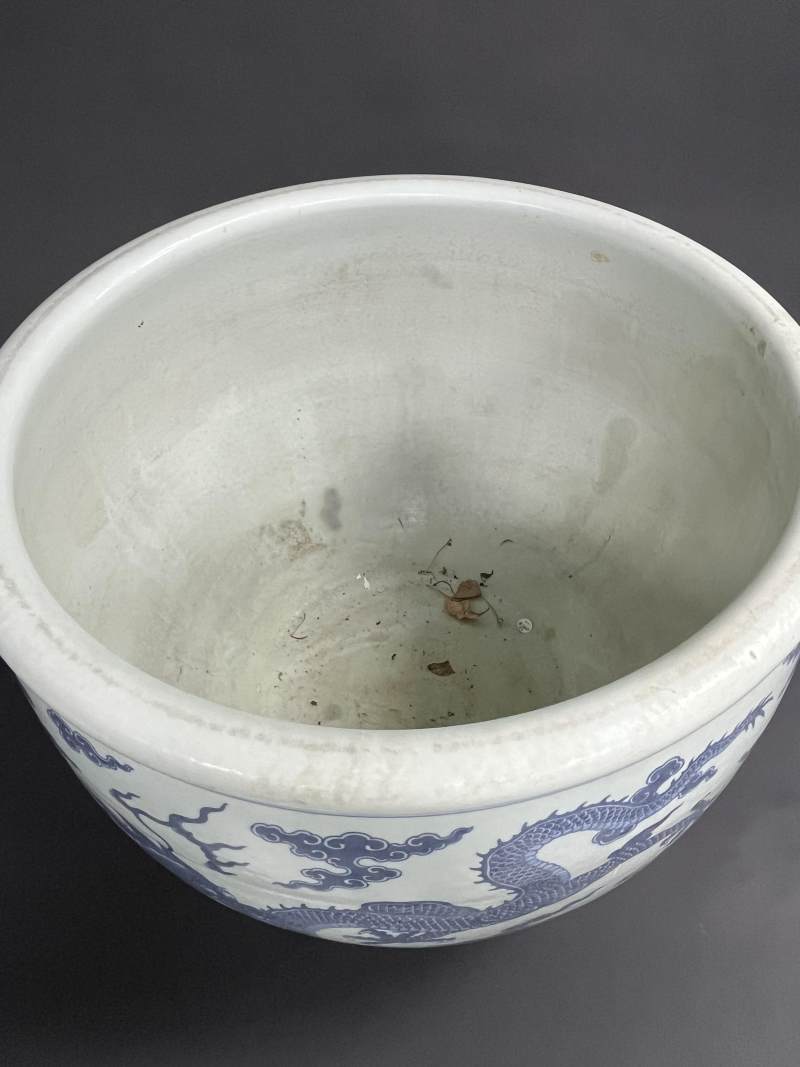 清乾隆 青花云龙纹大缸 - 图6