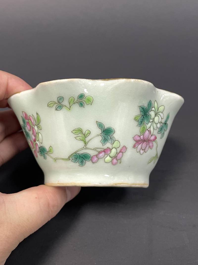 清光绪 青釉粉彩折枝花卉纹花口杯一对 - 图14