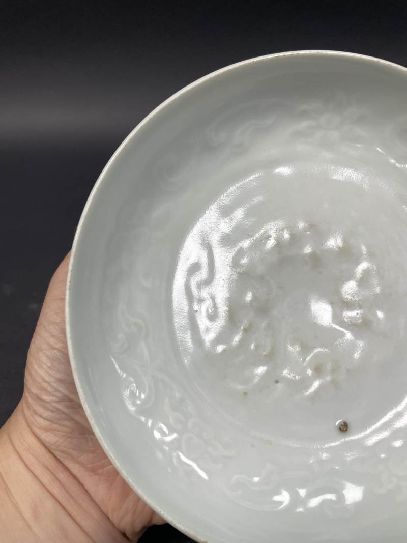元 枢府釉凸花花卉纹盘 - 图3