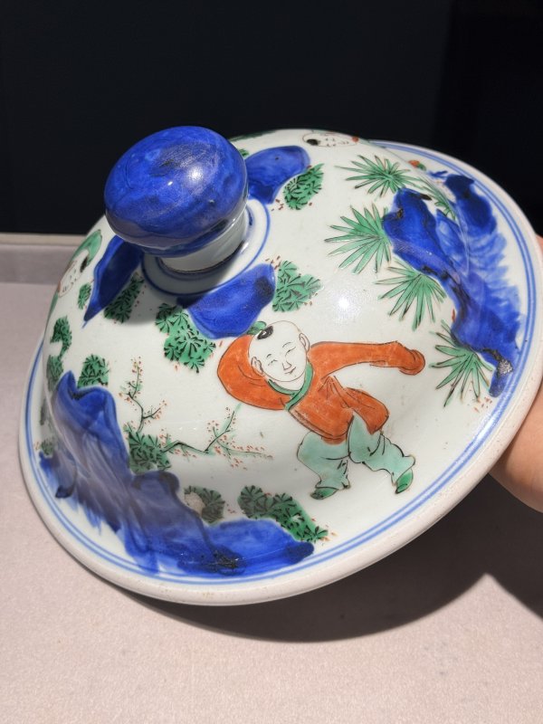 清康熙 青花五彩八仙闹海图大盖罐 - 图53