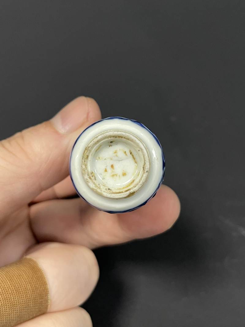 清晚期 青花三清诗文烟壶 - 图11
