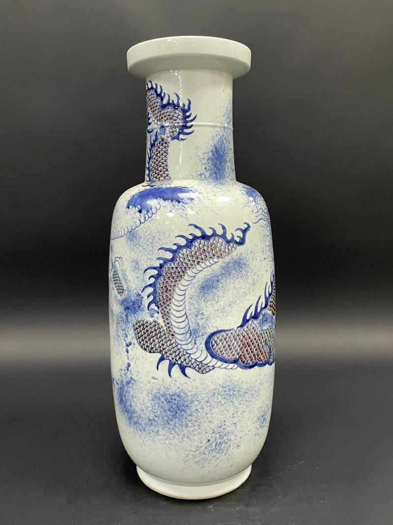 清中期 青花釉里红云龙纹棒槌瓶 - 图4