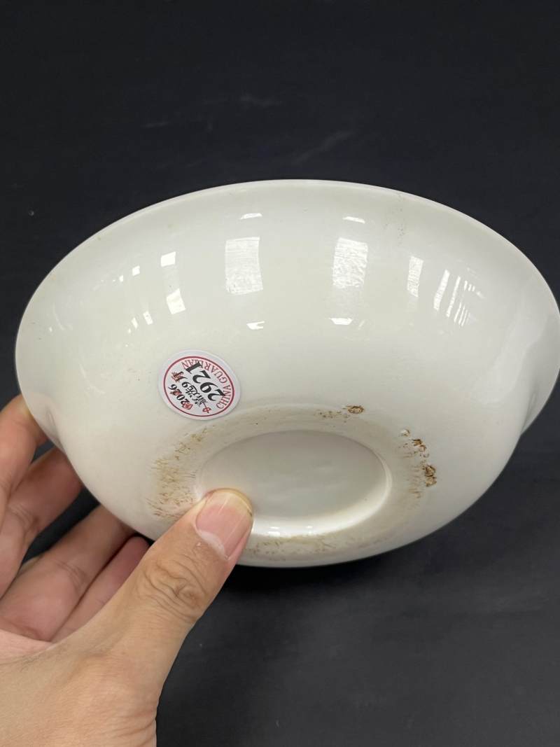 清早期 德化窑白釉暗刻兰花纹盘 - 图4