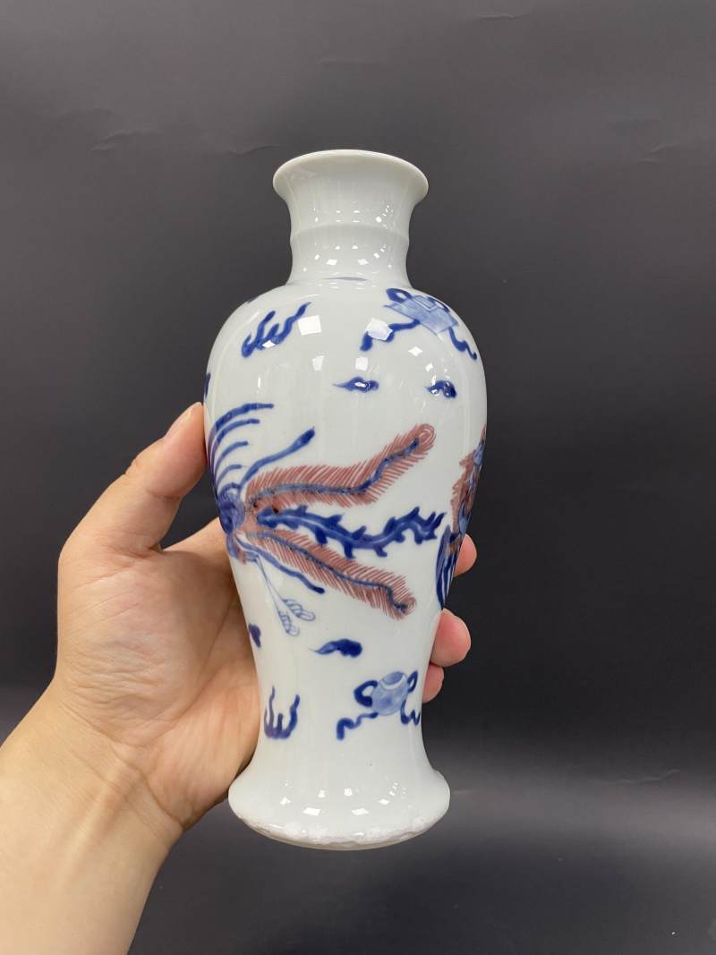 清康熙 青花釉里红云凤纹观音瓶 - 图9